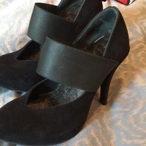 COPY - PEDRO GARCIA heels